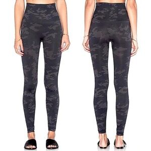 🔆 SPANX Look at Me Now Seamless Camo Leggings - 2X
